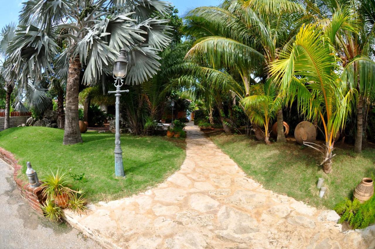 Sun Reef Village On Sea Willemstad Bagian luar foto